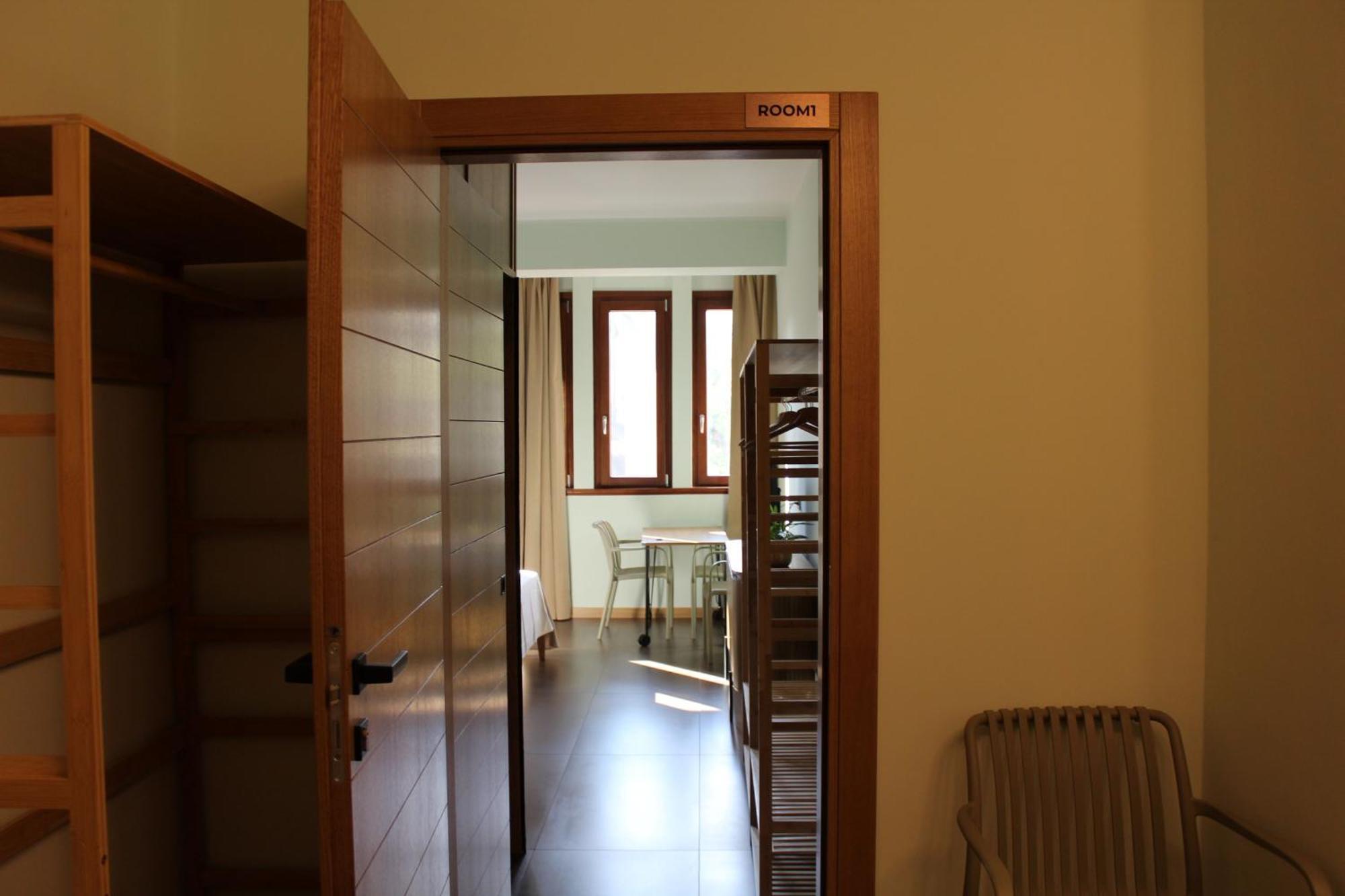 Bari Center Rooms Екстер'єр фото
