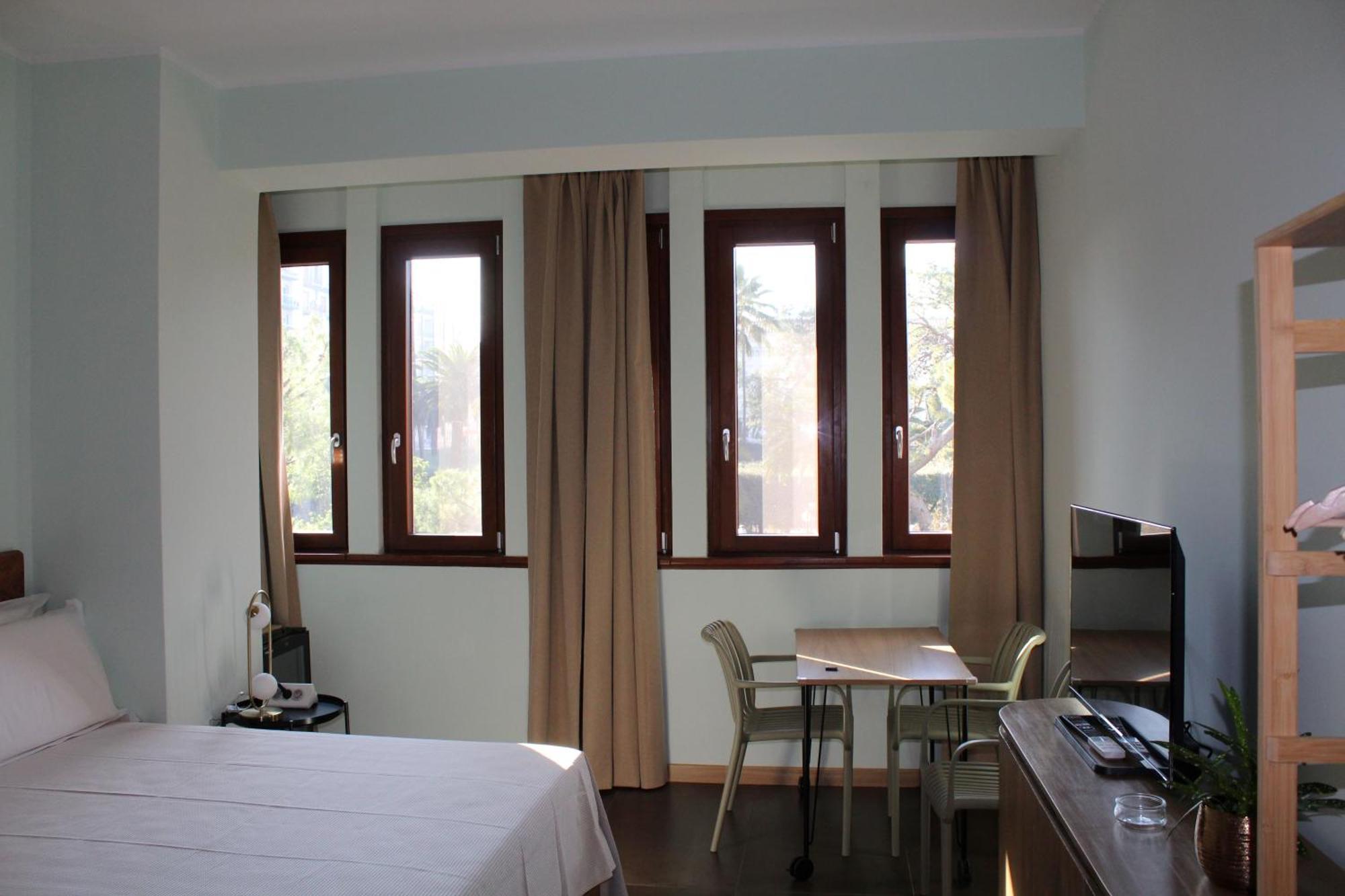 Bari Center Rooms Екстер'єр фото